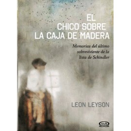 Chico sobre la caja de madera, El